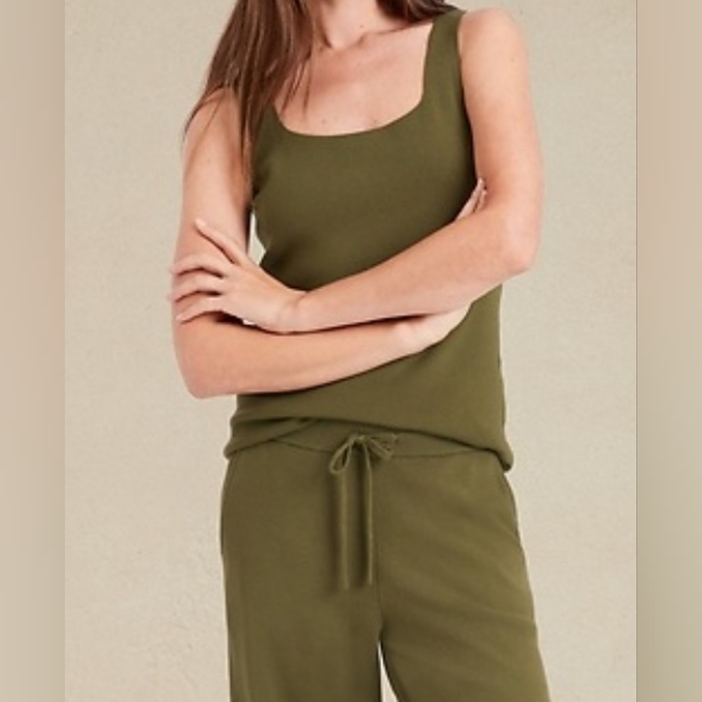 Banana Republic Knit Tank